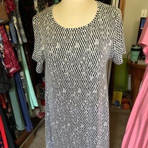 Carly Black and white